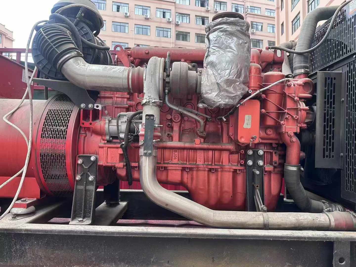 琼海如何选择适合 600kW 柴油发电机组的过载保护器？